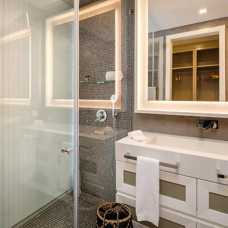Shantivillas Apartman *
